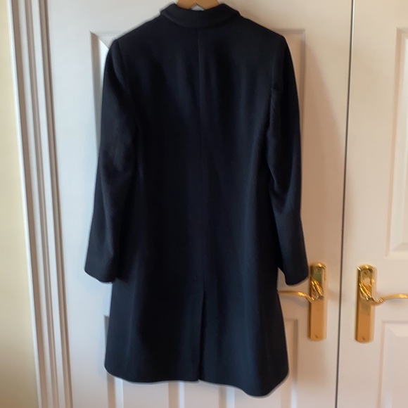 Black Lorne coat - Picture 3 of 8